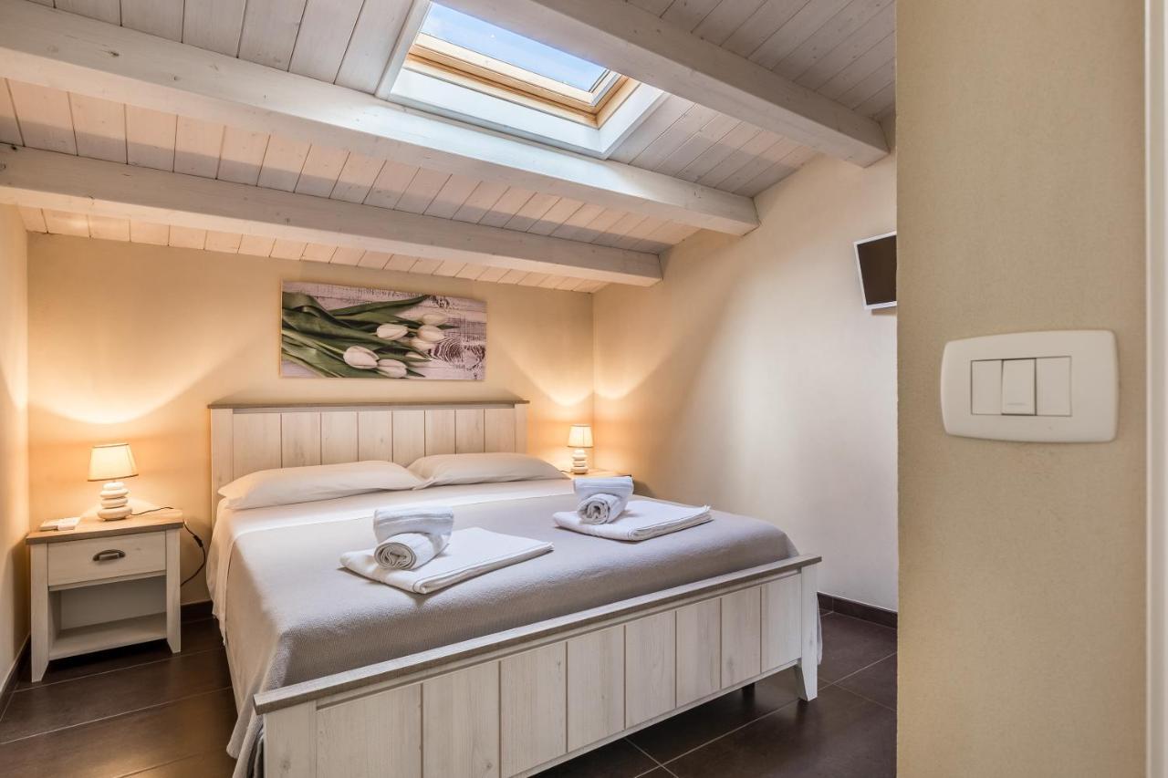 Modica For Family - Rooms And Apartments Zewnętrze zdjęcie